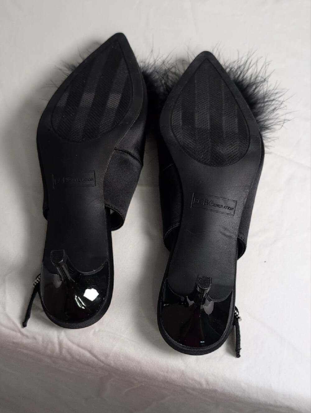 BCBGeneration Black Feather Pom Slingback Heels Size 8.5 - Picture 3 of 4
